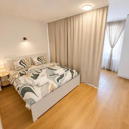 Lan Urban With Prime Location And Parking Апартаменты