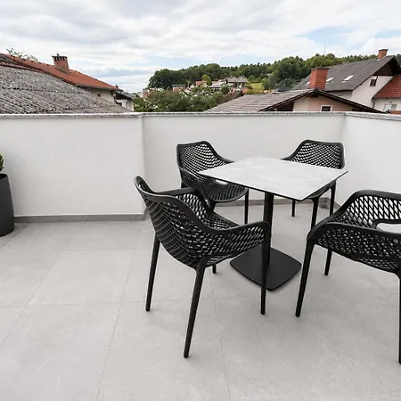 Lan Urban With Prime Location And Parking Апартаменты *